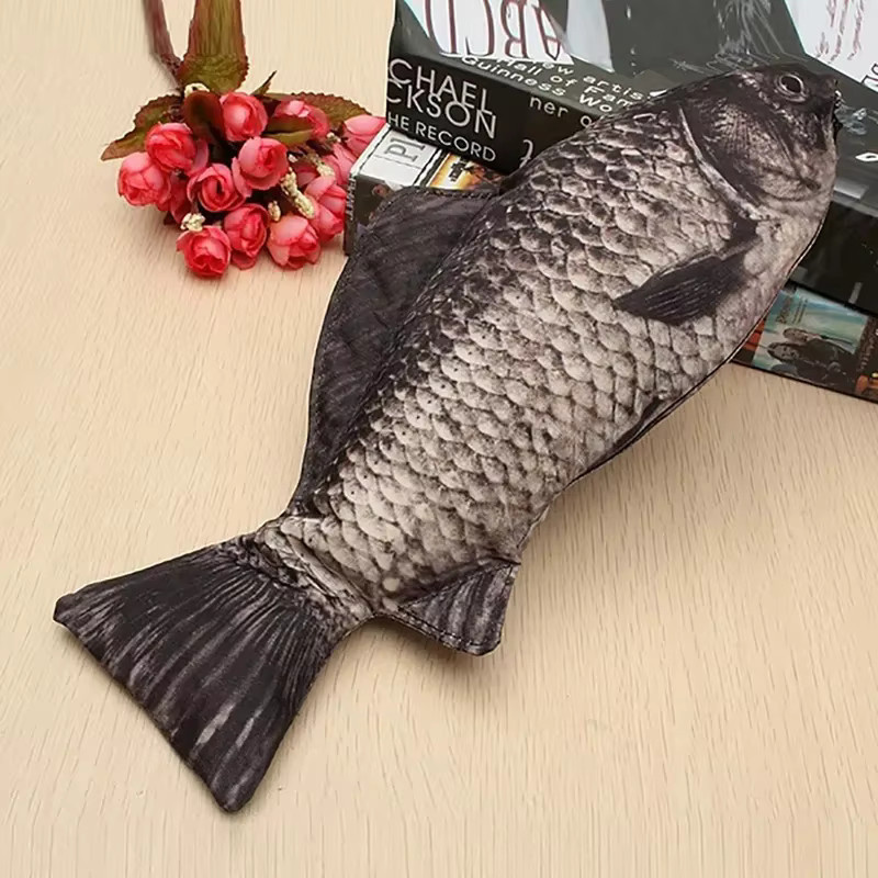 Niedriges Federmäppchen mit Fisch-Design in Gelb und Multicolour, großes Fassungsvermögen, flaches Textil-Etui mit Reißverschluss - Bild 2