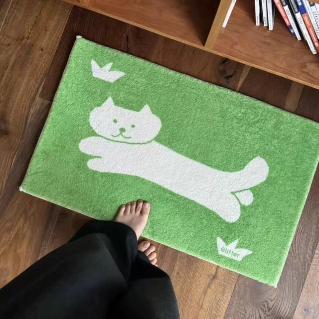 VIKAMA Bodenmatte mit grünem Kätzchen Motiv, weiche Fußmatte aus Polyester für Innen und Außen, B/T: 60 x 40 cm, Farbe: Grün - Bild 1