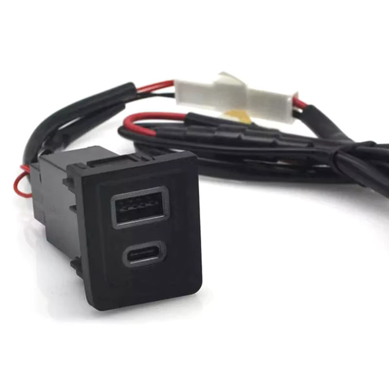 USB-C Auto Ladegerät mit PD Quick Charge und QC3.0 für VW Multivan T5 (2003-2015), Schwarz - Bild 4