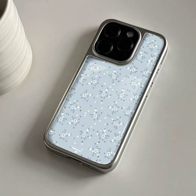 Stoßfeste DecoPhone Handyhülle mit blauem Blumendruck und silbernem Rand für iPhone 17, 16, 15, 14 Pro Max mit Hydrogel-Rückplatte - Bild 1