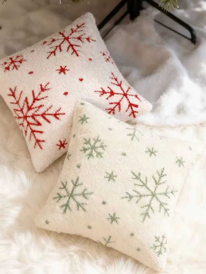 BUYNOW Plüsch Kissenbezug mit Schneeflocken-Jacquard-Muster für Weihnachten, Grau, nur Kissenbezug - Bild 5