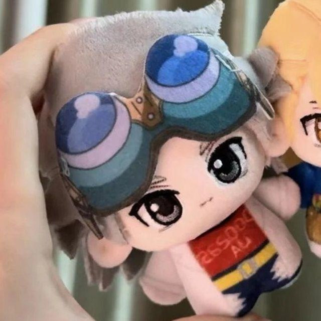 Yiran Health & Beauty Anime Stanley Snyder Plüschpuppe, Schlüsselanhänger, 10cm, ab 14 Jahren - Bild 1