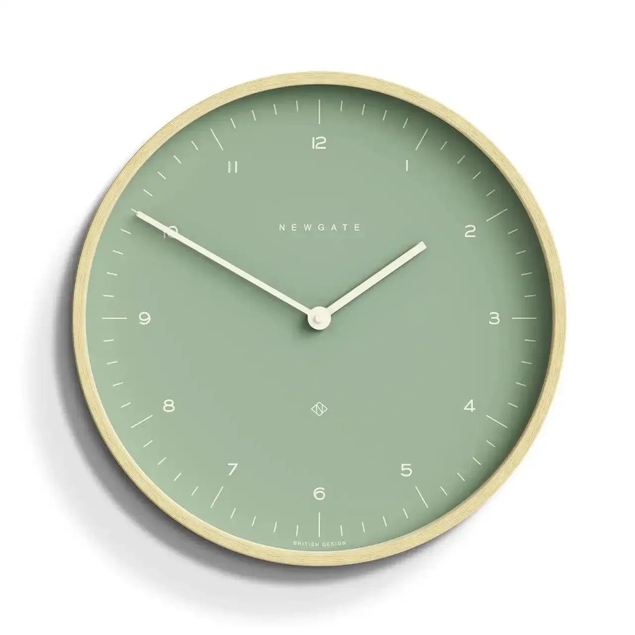 Newgate Mr Clarke Wanduhr in Grün, rund, skandinavisches Design aus Holz, Durchmesser: 40 cm - Bild 1