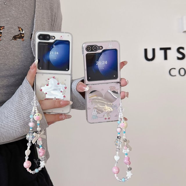 Schützende Samsung Galaxy Z Flip Hülle mit Schmetterlings-Kaninchen-Spiegel in Transparent - Bild 1