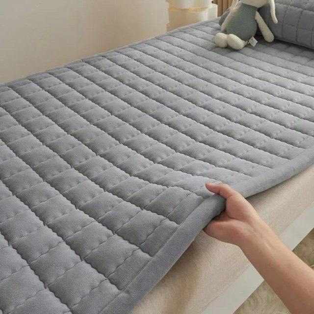 Weiche dünne Matratze Super Six in Grau, B/B/H: 90 x 200 cm - Bild 1