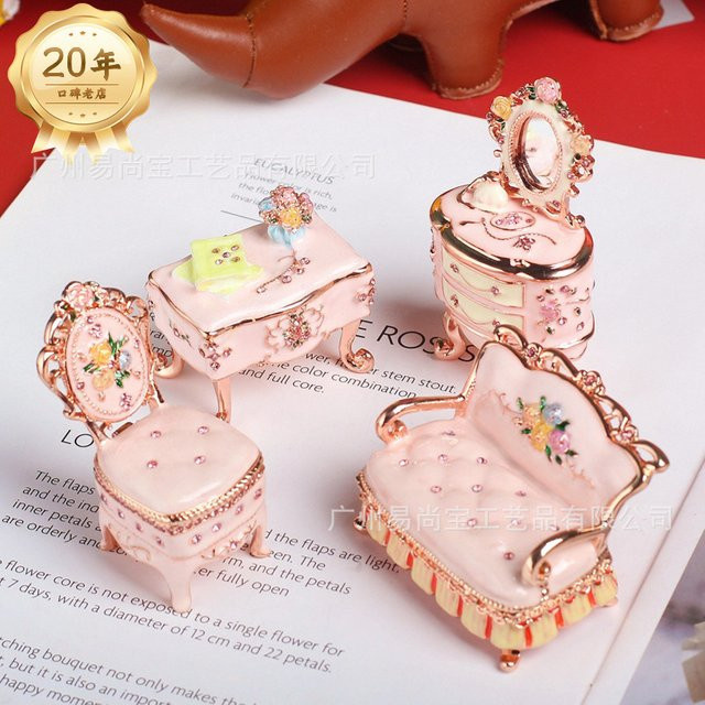 Vierteiliges Set handbemalte Schmuckschatulle aus Metall in Pink mit floralem Design im Shabby Chic Stil - Bild 1