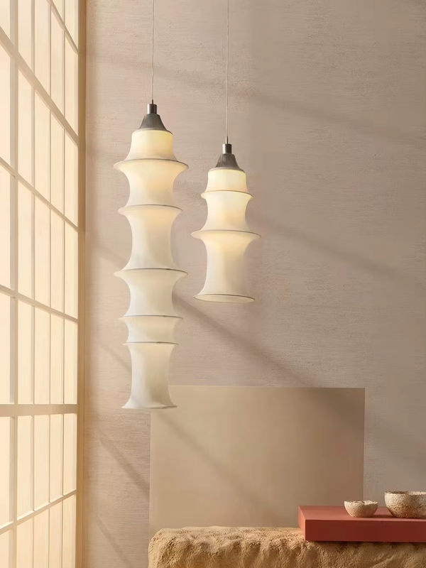 HomeLover Falkland Pendelleuchte im Wabi Sabi Design aus weißer Seide für Wohnzimmer, Esszimmer und Loft - Bild 3