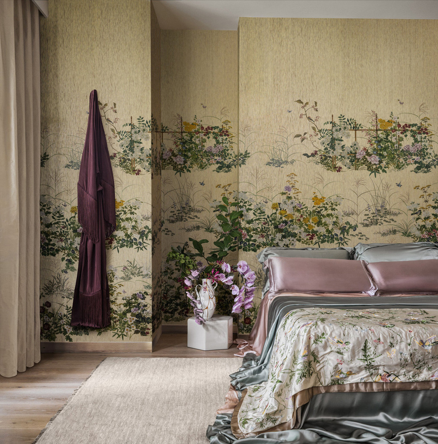 Cole & Son Tapete Scenic Flora Japanese Paperweave in Gold, Grün und Gelb - Bild 1