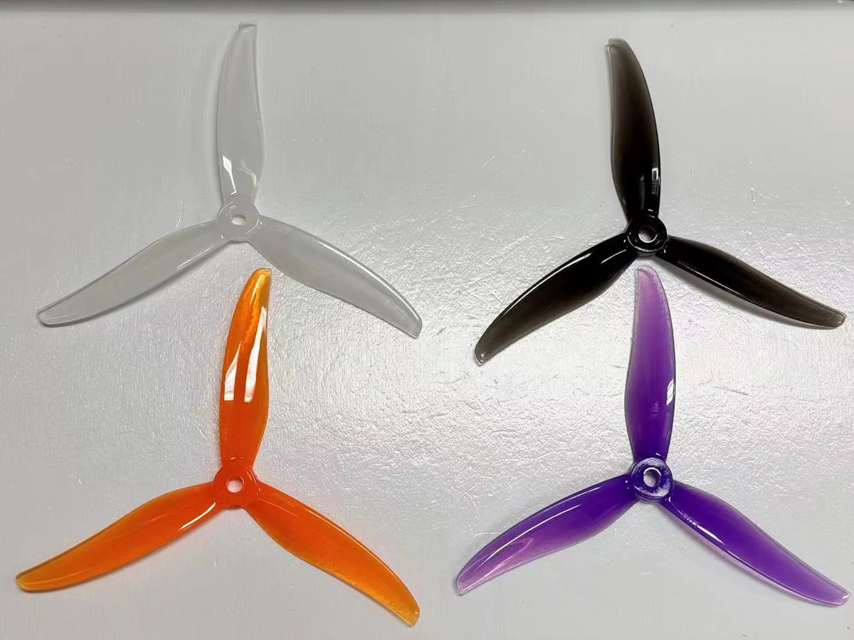 Gemfan Hurricane 5236 5,2X3,6X3 3-Blatt-PC-Propeller 2 Paar - Bild 2