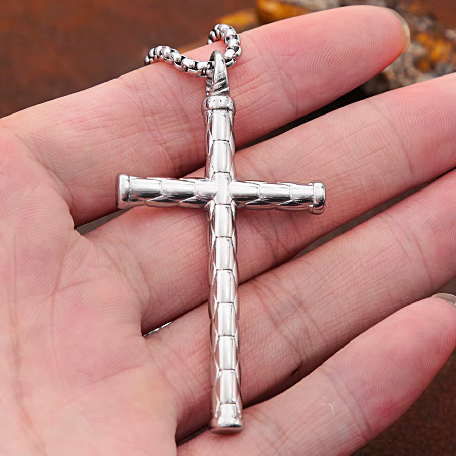 NORTHMAN Halskette mit Kreuz Anhänger, Edelstahl, Silber, Unisex - Bild 2