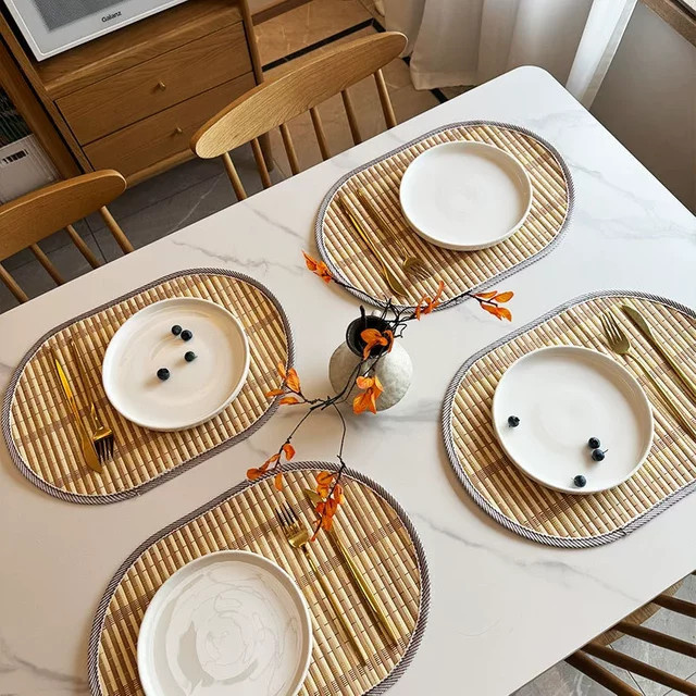 Inyahome Tischsets aus natürlichem Bambus, oval, braun, rutschfest und hitzebeständig - Bild 1