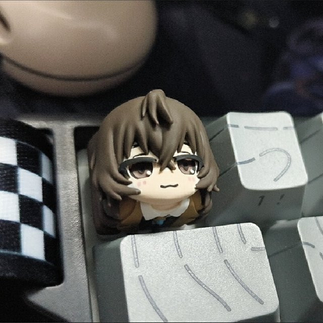 TAKARA TOMY Bungo Stray Dogs Harz-Tastenkappen Osamu Dazai, Chuuya Nakahara und Edogawa Ranpo als Ersatz für ESC-Tasten zur individuellen Tastaturdekoration in Multicolour - Bild 1