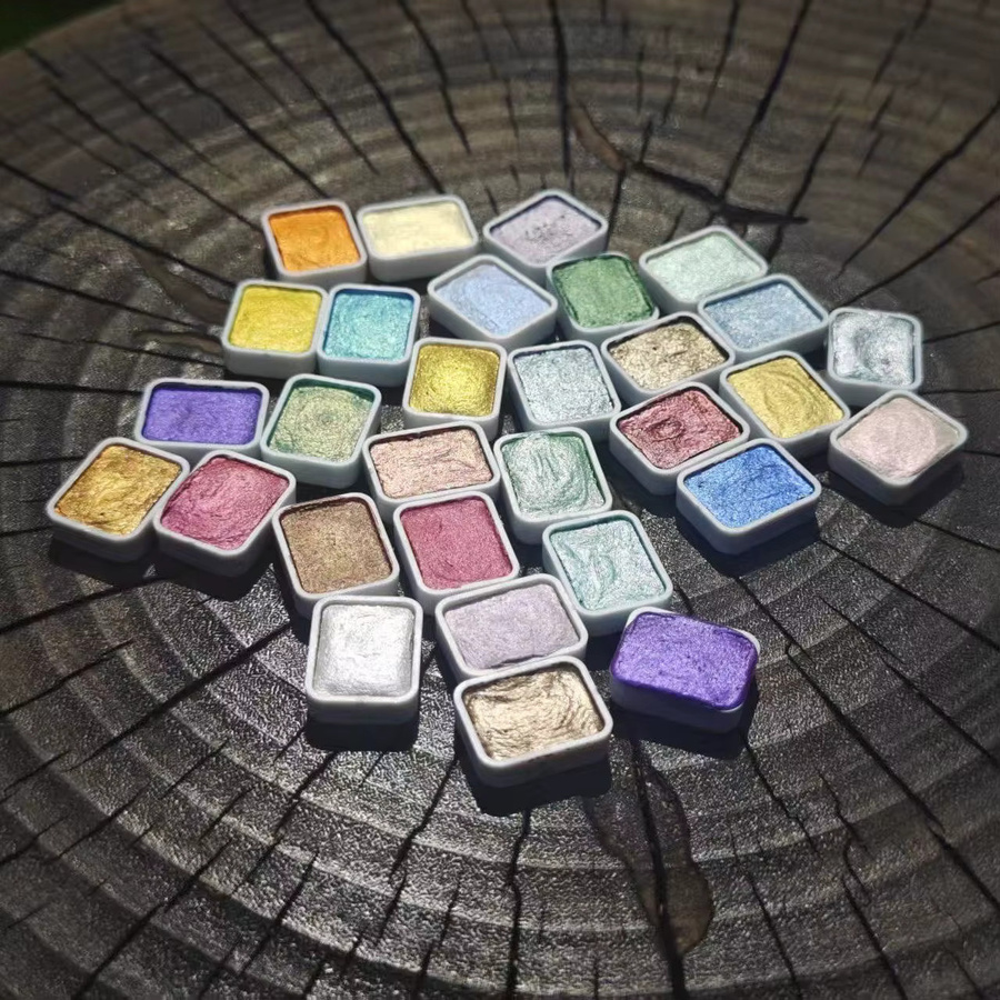 Swatches Glow Like Stardust Metallic-Aquarellfarben Set mit 32 Farben in Multicolour für Journaling und Kunst - Bild 4