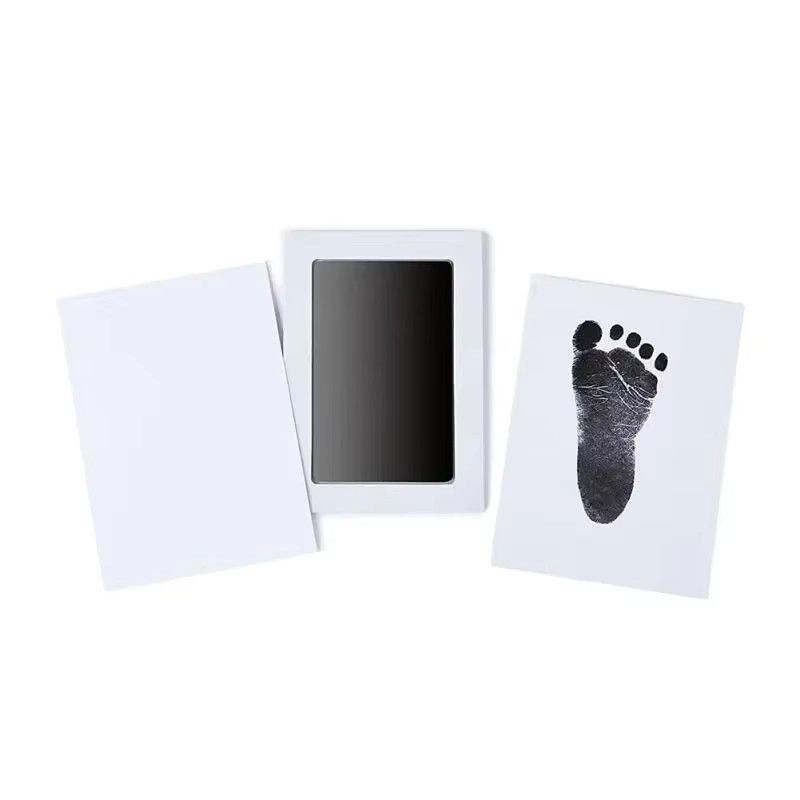 Baby DIY Hand- und Fußabdruck-Set mit Stempelkissen und Fotorahmen in Schwarz für Neugeborene und Kleinkinder - Bild 2