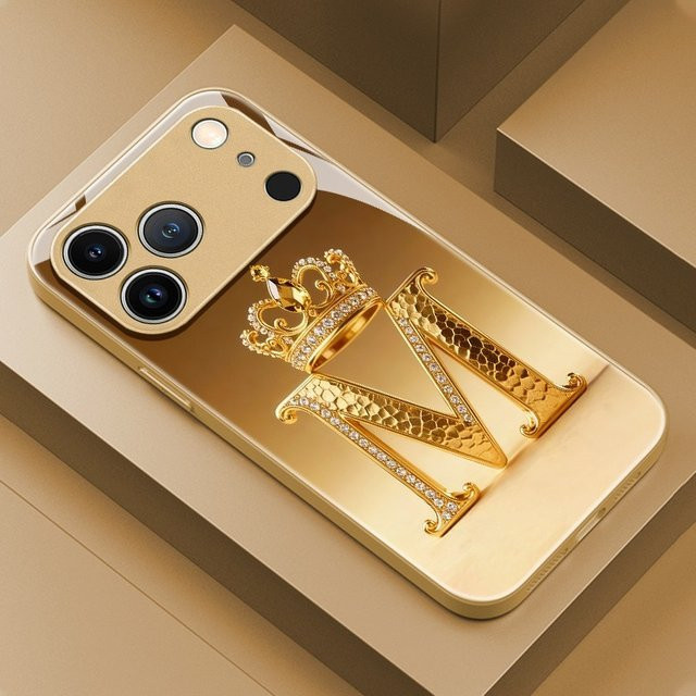 Luxus Handyhülle mit Gold Krone und Buchstabe M Muster in Metallic für iPhone 11 bis iPhone 17 Pro Max und weitere Modelle - Bild 1