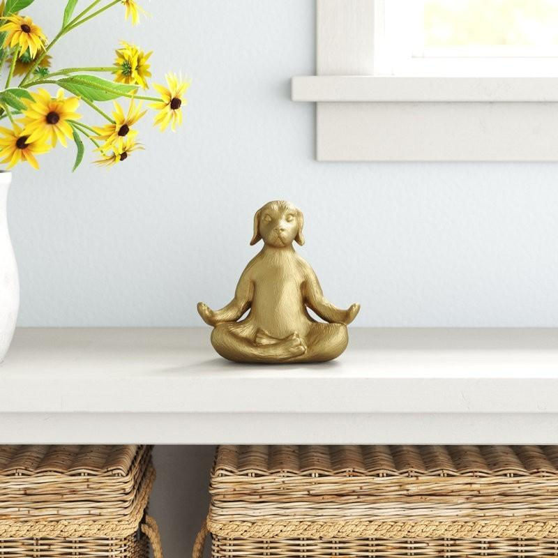 Dekorative Yoga-Hund Figur aus Kunstharz in Gold von NobleRot für moderne Innenräume - Bild 2