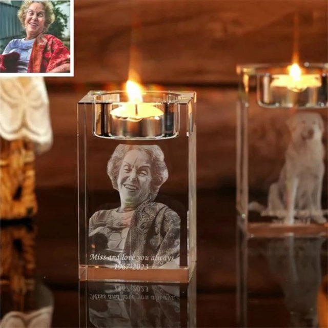 4MELLY Maßgefertigter 2D/3D Kristall-Foto-Kerzenhalter mit Foto-Gravur, transparenter Teelichthalter für Votivkerzen - Bild 1
