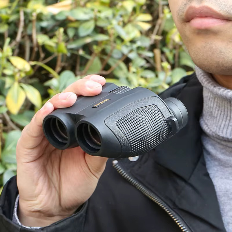 Maifeng Hochleistungs-Teleskop Fernglas 10x25 ED Weitwinkel mit Bak4 Optik in Schwarz - Bild 2
