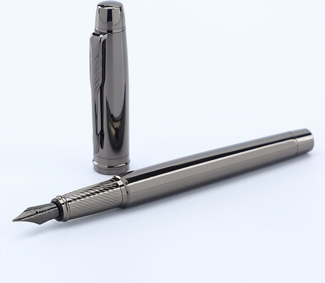 Silbergrauer High-End Business Metallstift mit 0,5 mm Lidium-Stiftspitze für Büro und Schule - Bild 1