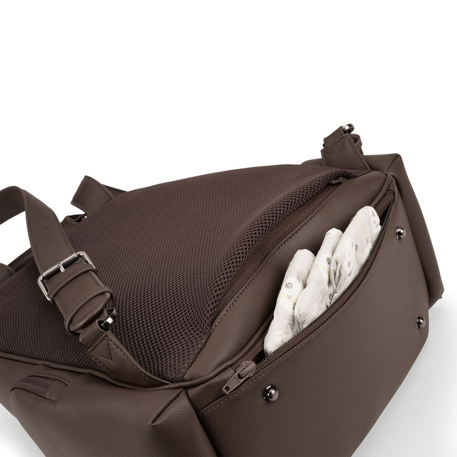 Nuna Wickelrucksack mit Wickelunterlage und Innen- sowie Außenfächern in Cocoa - Bild 4