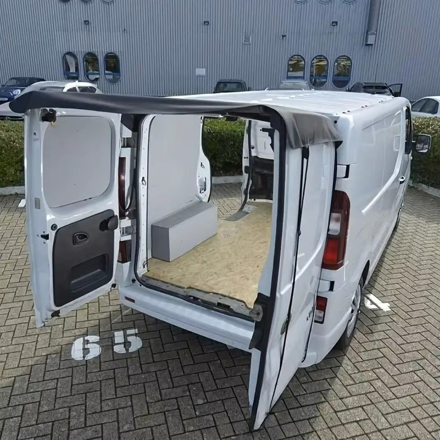Wasserdichte Markisen-Abdeckung für das hintere Scheunentor von Wohnmobilen und Anhängern aus schwarzem Polyester - Bild 5