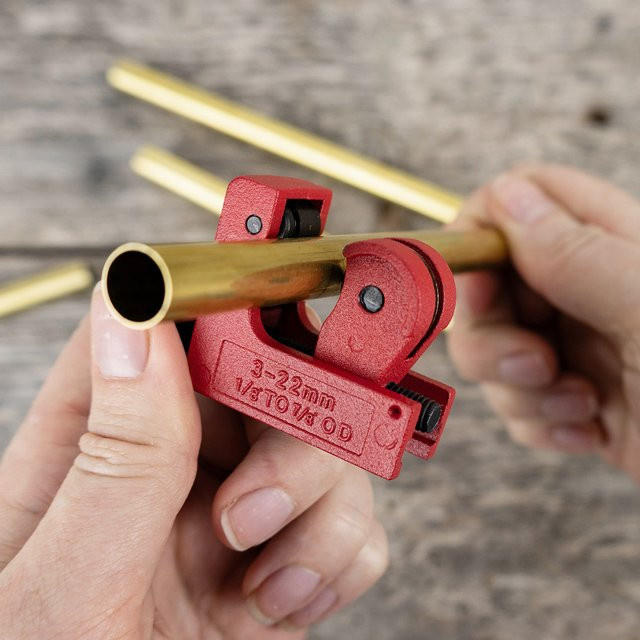 3-22 Cutter V2 Rohrschneider aus Zinklegierung in Rot für Kupferrohre von 1/8 Zoll bis 7/8 Zoll - Bild 1