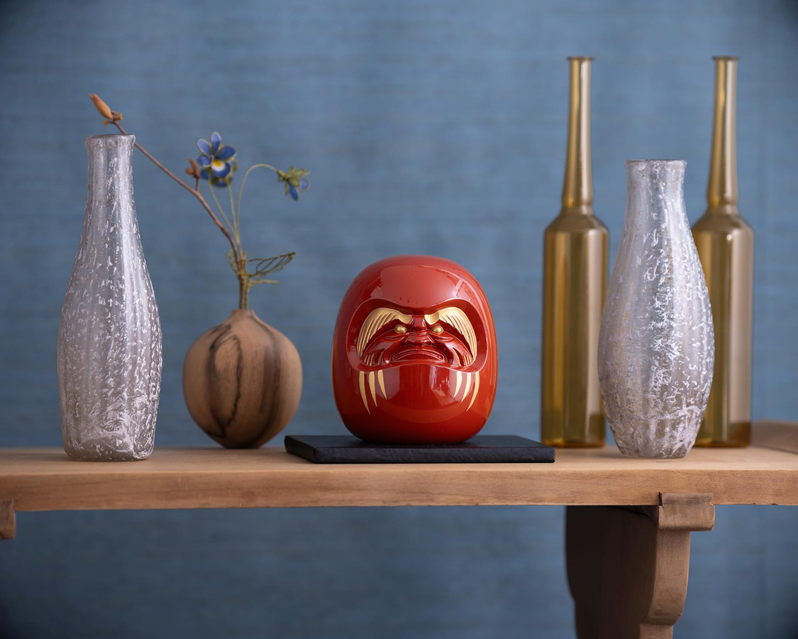 Gingado Rote Daruma Figur von Engaku Takaoka aus Kupferware in Rot - Bild 2