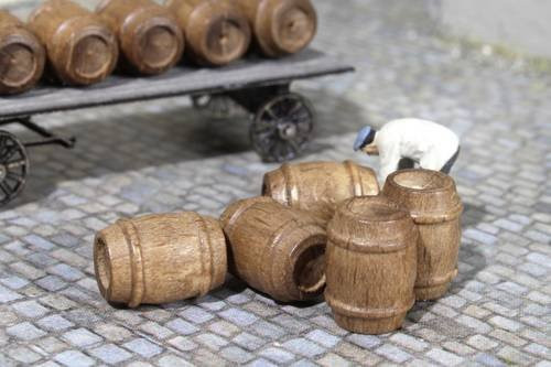 MBZ 80272 H0 5er-Set unbemalte Holzfässer - Bild 1