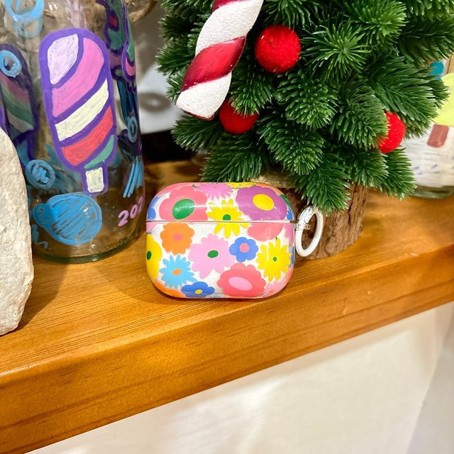 Girl Series Kopfhörerhülle mit Blumen-Design und Haken für Apple AirPods 1, 2, 3, 4 und Pro 2, Mehrfarbig - Bild 1
