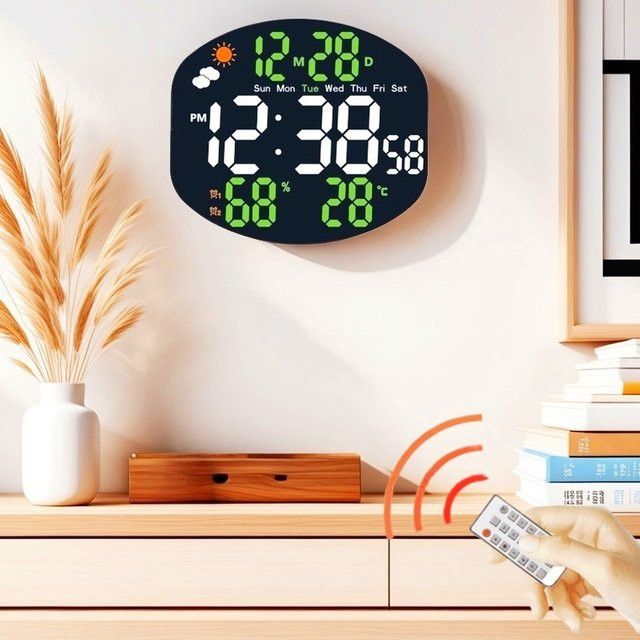 NieNie Digitale Wetterstation als Wanduhr und Tischuhr mit LED-Anzeige in Rot, inklusive Temperatur, Luftfeuchtigkeit, Datum, Nachtmodus, 2 Alarmen und 12/24H-Anzeige, USB-Betrieb - Bild 1