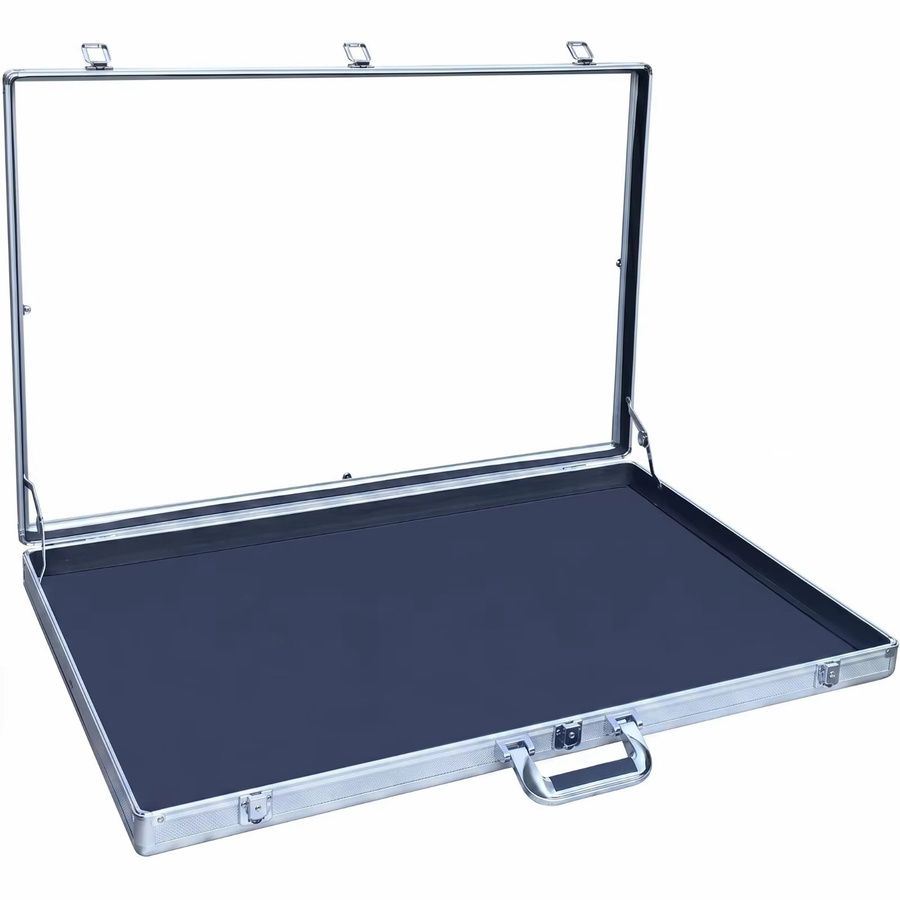 Tragbare Kartenpräsentationsbox aus Aluminium in Silber mit transparentem Acryl-Display und Schloss zur Schmuckaufbewahrung - Bild 4