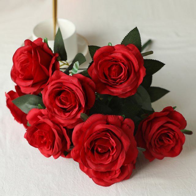 WQNJIN Künstliches Pfingstrosen Bouquet aus Seide in Beige und Rot für Hochzeit und Tischdekoration - Bild 1