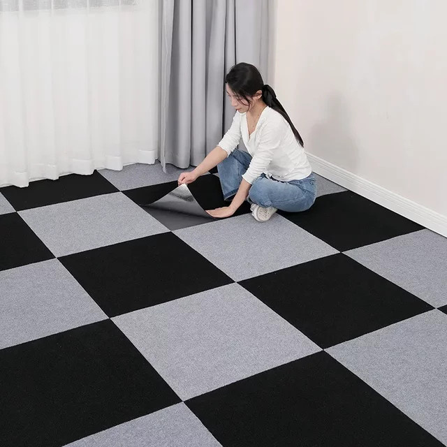 40 Stück selbstklebende Teppichmatten in Braun für DIY-Bodenbelag in Flur, Küche und Schlafzimmer - Bild 1