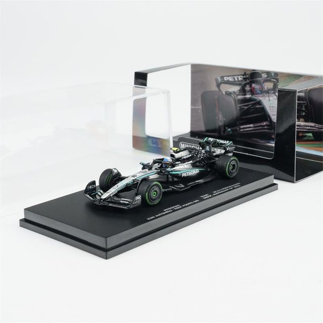 Minichamps Diecast Modellauto, 1:64, ab 14 Jahren - Bild 1