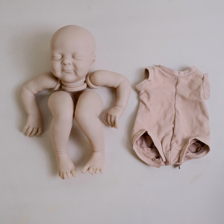 NPK Olivia Reborn-Puppenbausatz, 1-teiliges Set, mit Stoffkörper - Bild 1