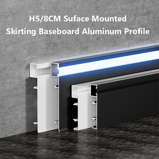Aluminium Sockelleiste als Aufsatzprofil in Silber für LED-Streifen mit warmweißem Licht, Höhe: 5 cm, Breite: 0,8 cm - Bild 1