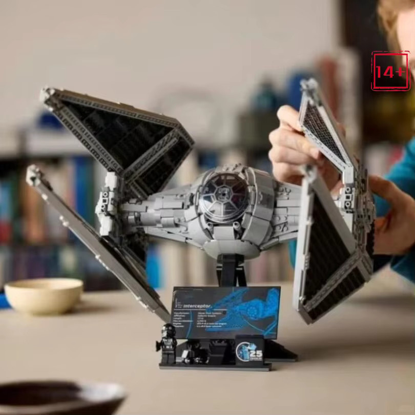 Hot Toys Star Wars Interceptor Starfighter, Modellbausatz, 1931 Teile, ab 14 Jahren - Bild 5