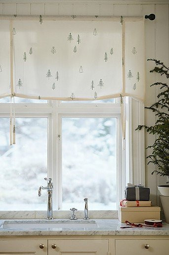 Jotex SKOG Rollvorhang Weiß Semi-Transparent mit Grafikdesign - Bild 1