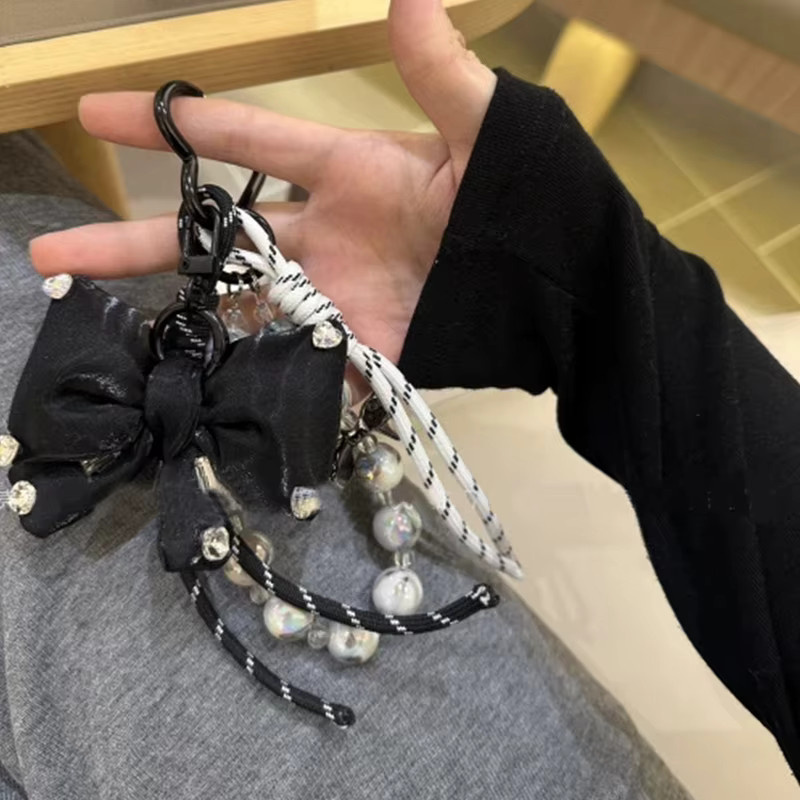 Yogodlns Taschenanhänger, geflochtenes Seil, Metall, Perlen - Bild 2