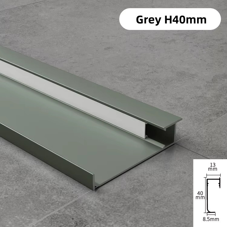 Einbau-LED-Fußleiste aus Aluminium in Schwarz mit goldener Sockellinie für Küchenschränke und Bar-Dekoration - Bild 5