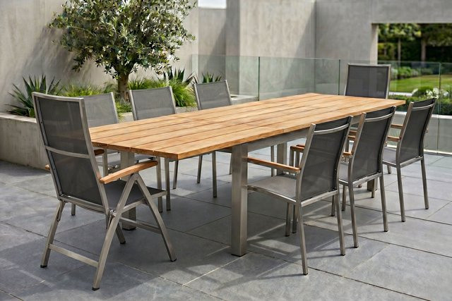 Stern Cardiff Garten-Essgruppe aus Edelstahl und Teakholz in Silber/Silbergrau mit ausziehbarem Tisch und 8 Stühlen - Bild 1
