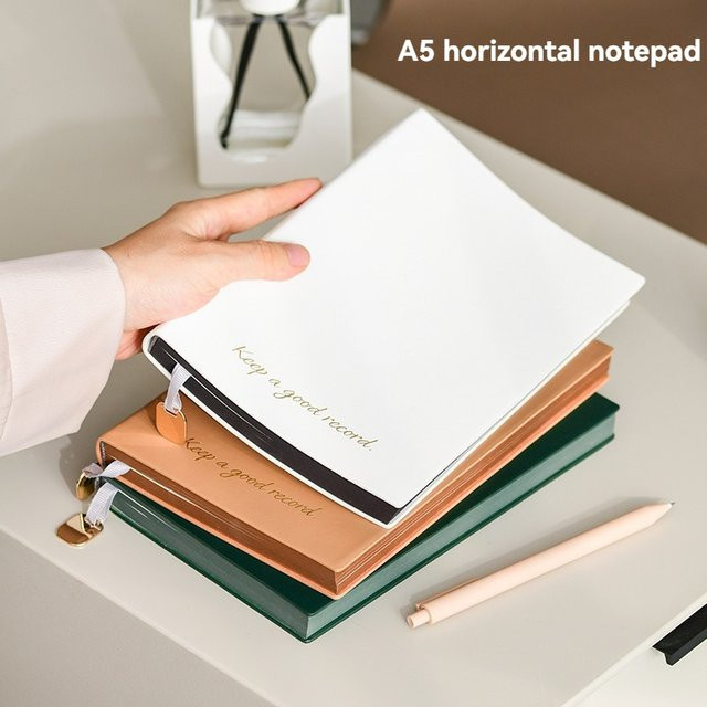 A5 Hardcover Notebook in Braun mit linierten Seiten aus Kunstleder - Bild 1