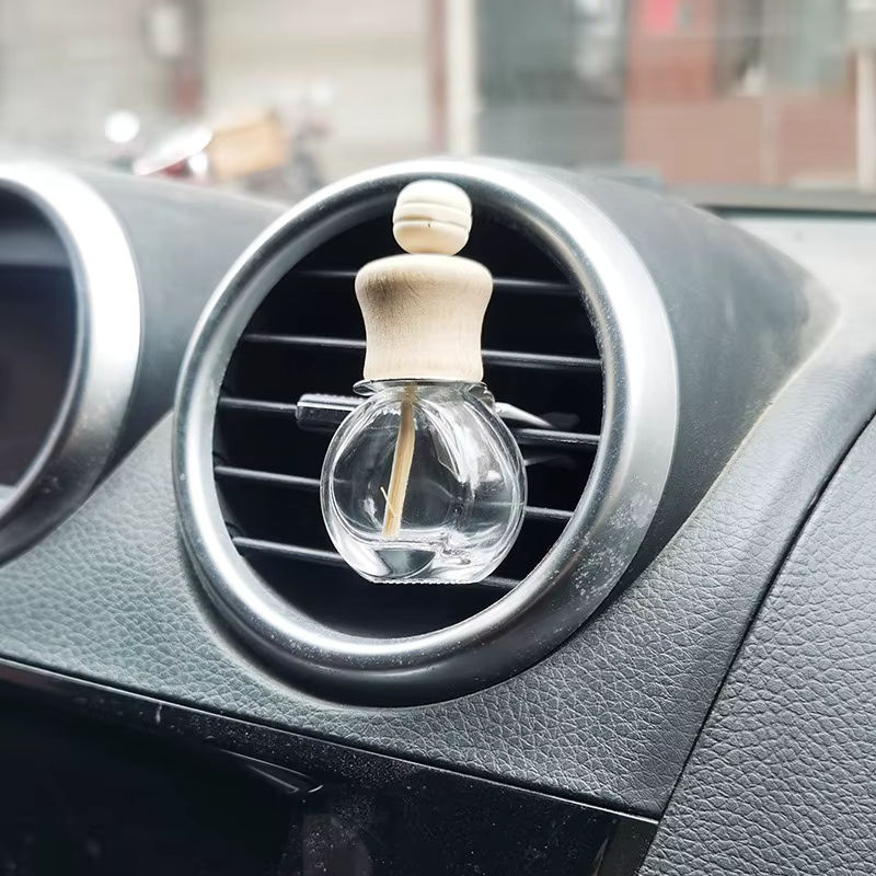 Transparenter Glas Flaschen Lufterfrischer als hängender Aromatherapie Diffusor für dein Auto - Bild 5