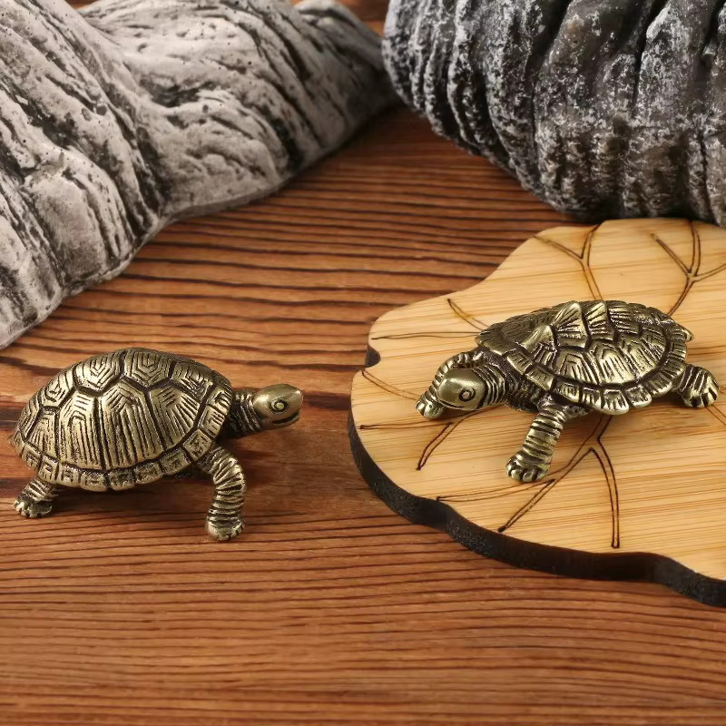 Antike Schildkröten-Figur aus massivem Kupfer und Messing in Gold, dekoratives Metall-Ornament für den Tisch - Bild 2