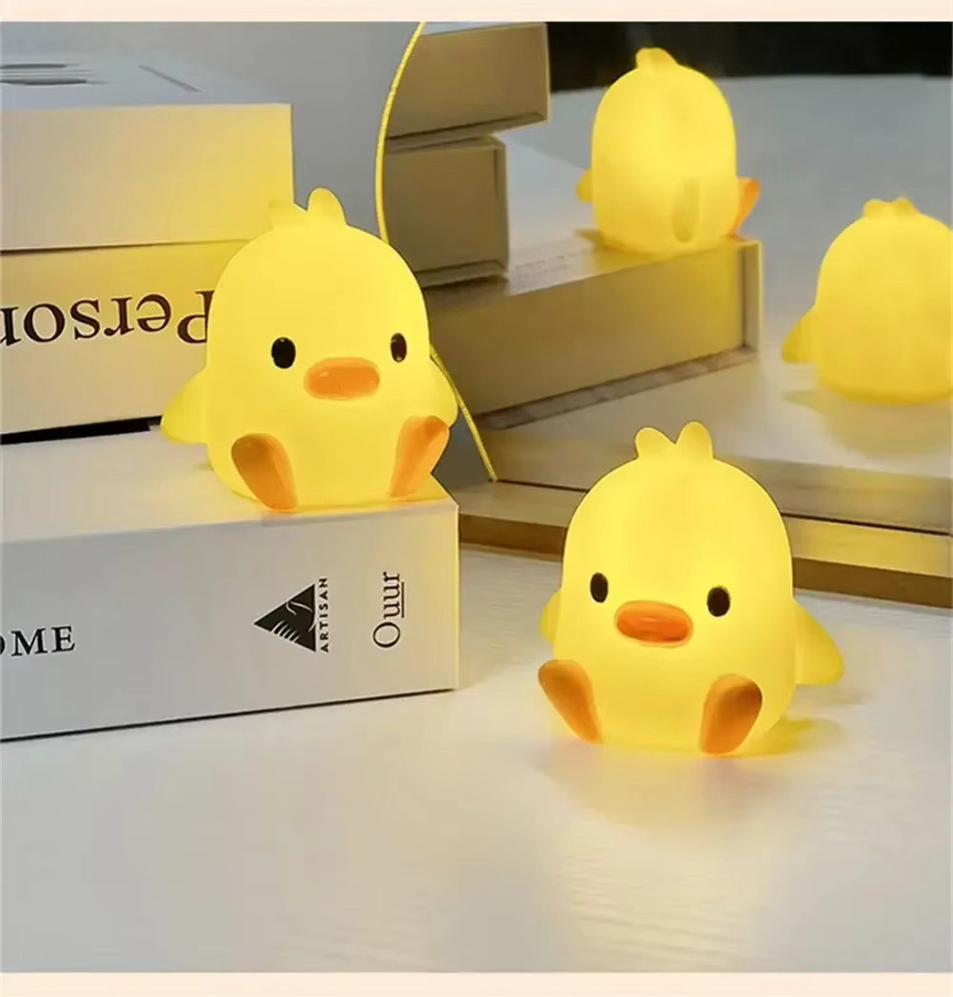 XIWANGFIRE Enten-Nachtlampe aus Silikon in Gelb als dekoratives Tier-Nachtlicht für das Schlafzimmer oder den Nachttisch - Bild 2