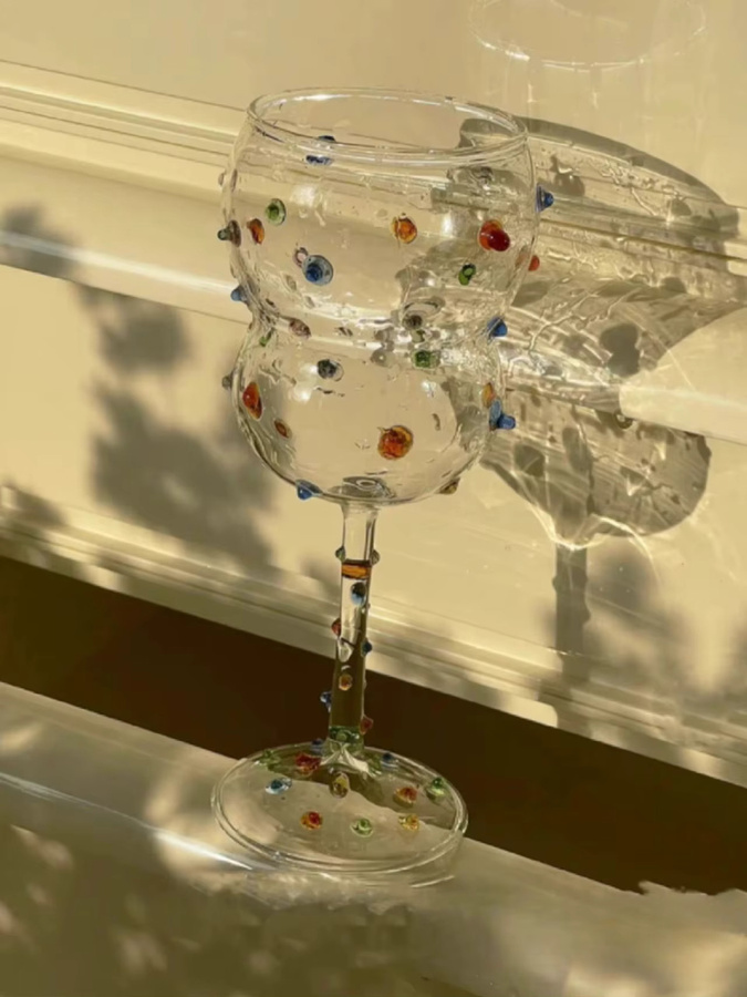 Kürbisförmiges Weinglas aus transparentem Glas im koreanischen Stil, bunt und modern gestaltet - Bild 2