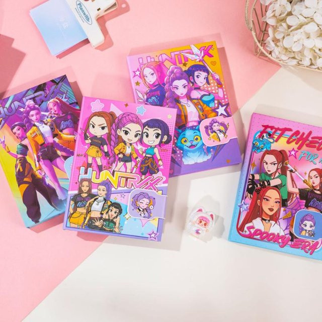 Yiran toy 1 Chibi K-POP Dämonenjäger HUNTRIX Anime Notizbuch mit Hardcover und magnetischem Verschluss, Bunte Seiten, Mehrfarbig - Bild 1