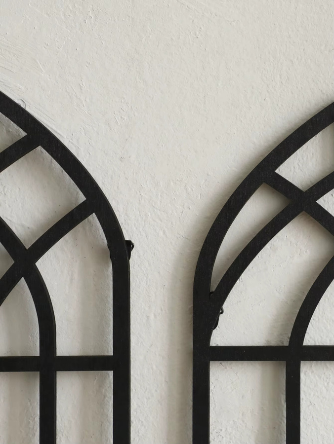 Gotischer Wandbehang aus Holz in Schwarz als rustikale Wanddekoration im Vintage-Stil - Bild 2