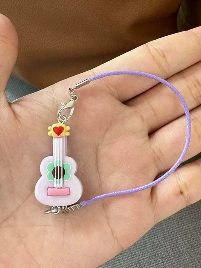 Labubu Zubehör, Mini Puppenhaus Gitarre Anhänger, 17 cm - Bild 2