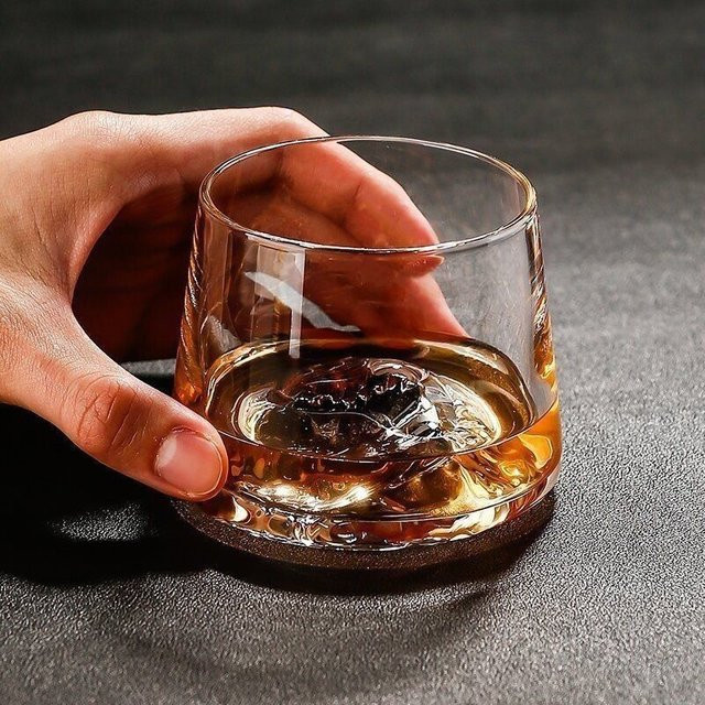 Kristallglas-Whiskybecher im Eisberg-Design, transparenter Tumbler für Likör, Wodka, Tequila und Cocktails - Bild 1